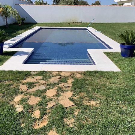 Las Casitas de la Barrosa con jardin y piscina privada Chiclana de la Frontera Habitación foto